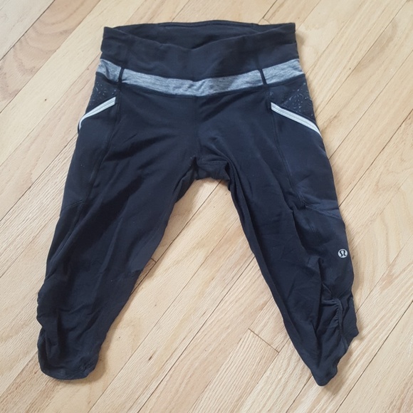 Lululemon cropped leggings - Picture 1 of 4
